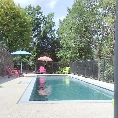 Avec Terrasse Pour 5 Pers, Cuisine équipée - Api-1-52-661 Camping
