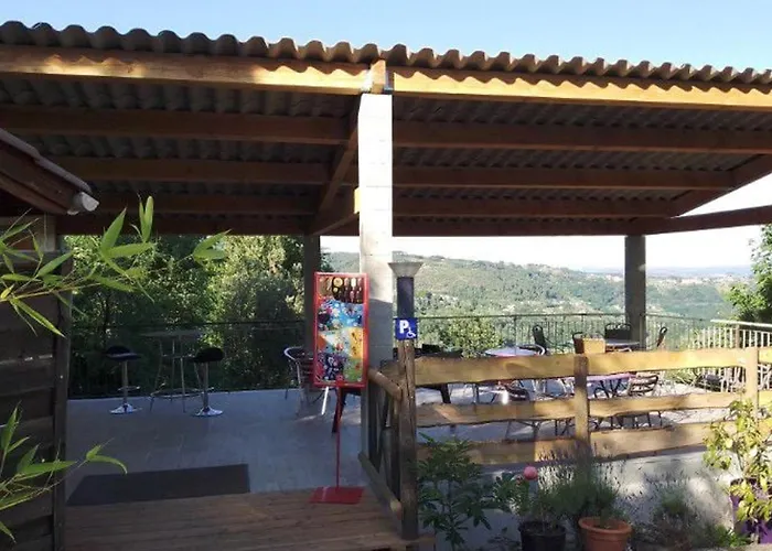 Avec Terrasse Pour 5 Pers, Cuisine Equipee - Api-1-52-661 Camping Ribes