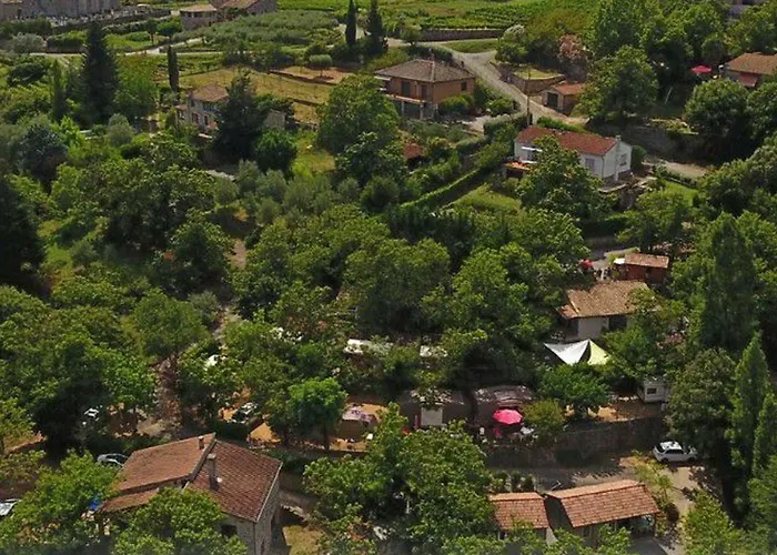 Camping Avec Terrasse Pour 5 Pers, Cuisine Equipee - Api-1-52-661 Ribes