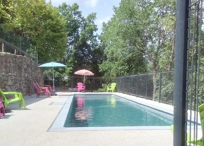 Avec Terrasse Pour 5 Pers, Cuisine Equipee - Api-1-52-661 Camping